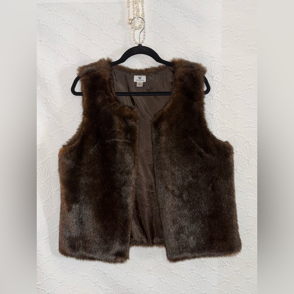 PRICE ⬇️ XL Brown Faux Fur Vest